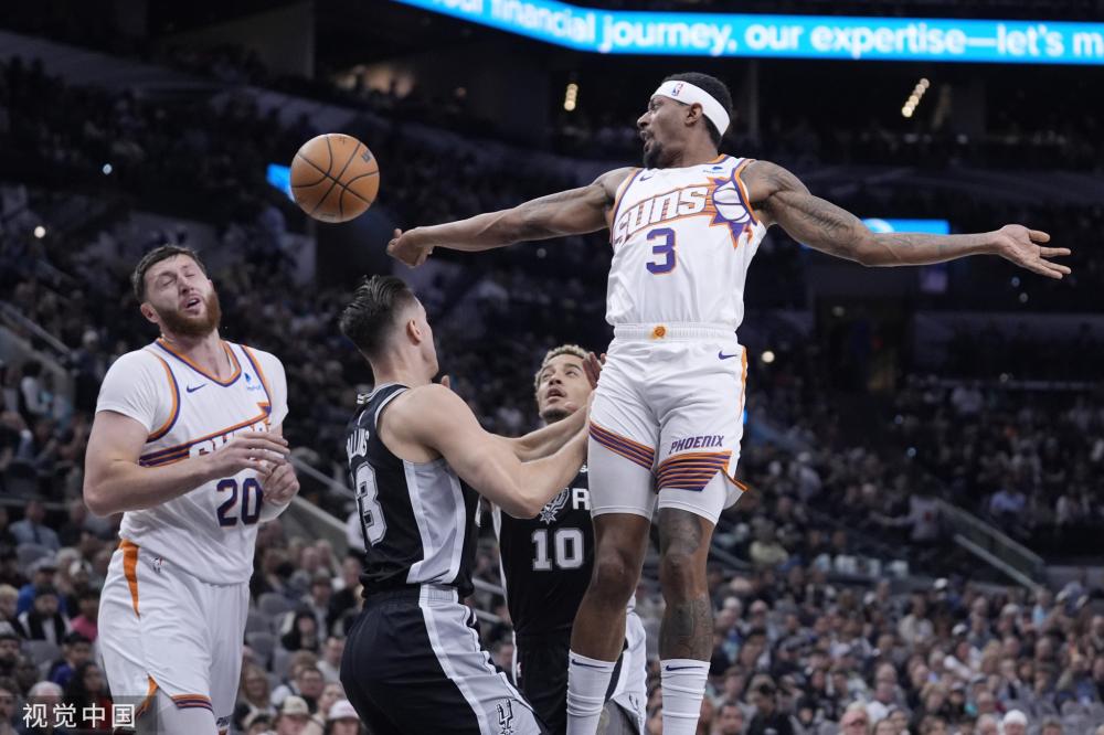 他在担任阿 他在担任阿